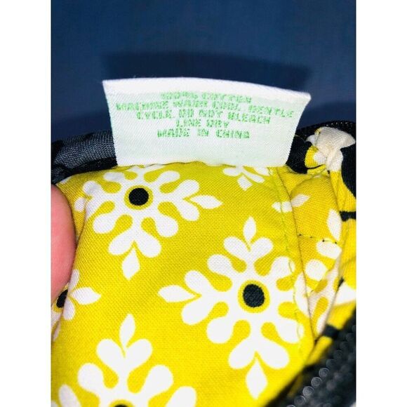 Vera Bradley Baroque Tech Cosmetic Wristlet Wallet White Yellow Black Floral - Picture 6 of 7